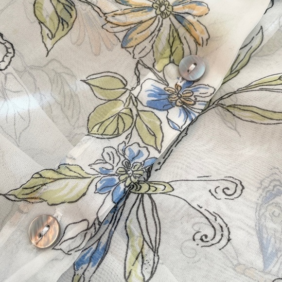 Vintage Jordan Sheer Butterfly Print Button Down Blouse Size M - Picture 7 of 9